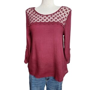 Active USA Burgundy Lace Collar Round Neck Cuff Button Sleeve Women's Top Size L